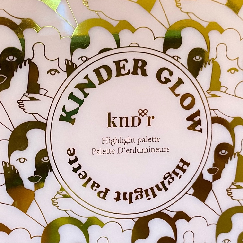Kinder Glow Highlighter Palette